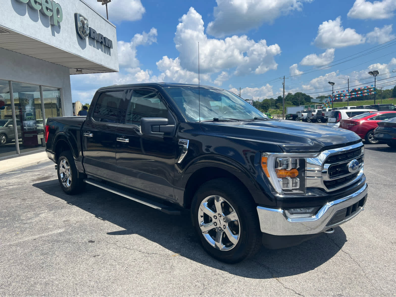 Used 2021 Ford F150 XLT w/ Equipment Group 302A High image 3
