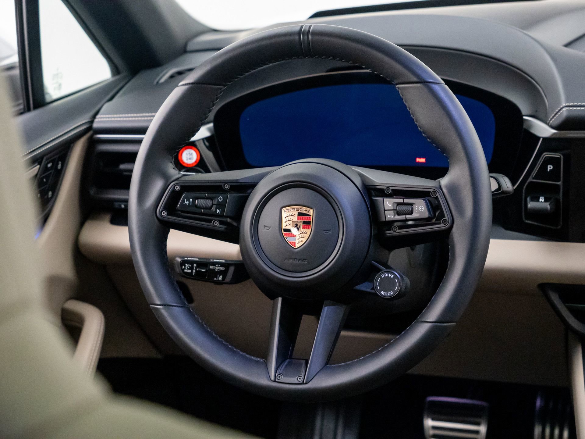 Certified 2025 Porsche Macan 4S Electric image 11