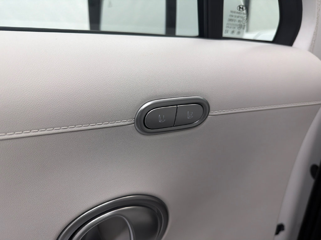 Certified 2026 Hyundai Palisade Limited FWD image 12