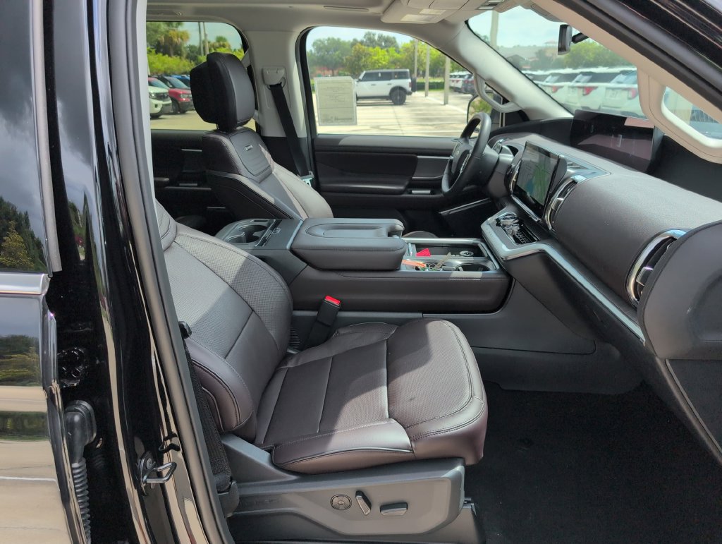 New 2026 Ford Expedition Max Platinum w/ Platinum Ultimate Package AWD/4WD image 13