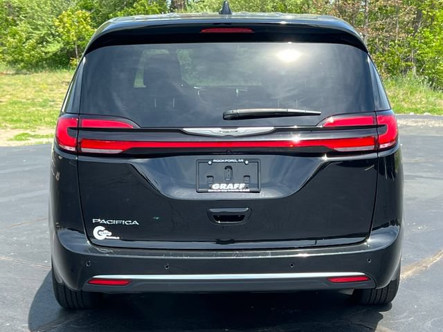 Used 2025 Chrysler Pacifica Select FWD image 48
