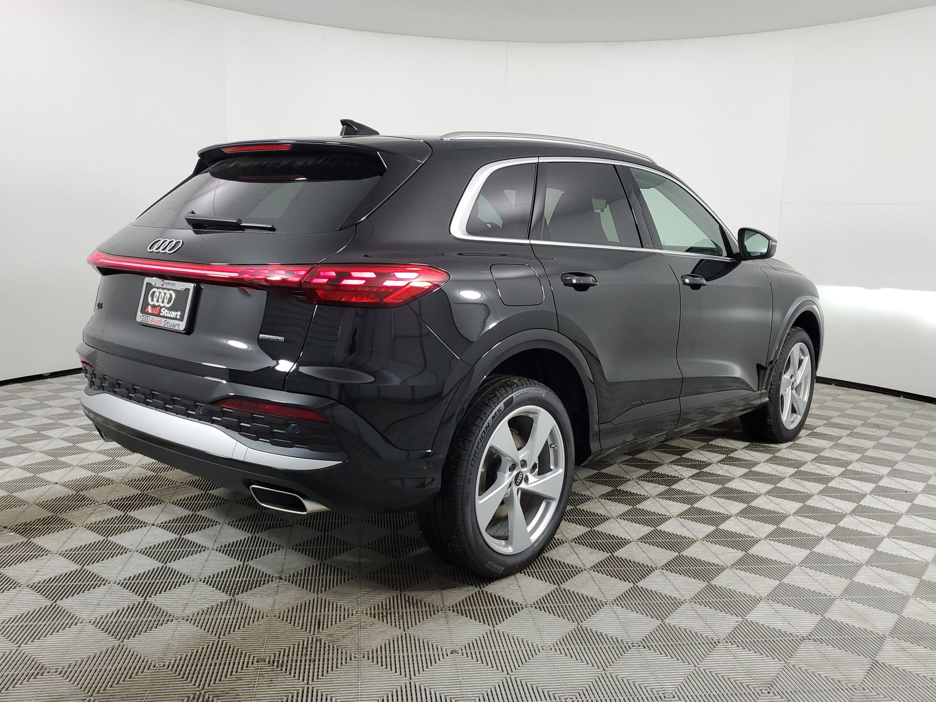 New 2025 Audi Q5 Premium Plus image 10