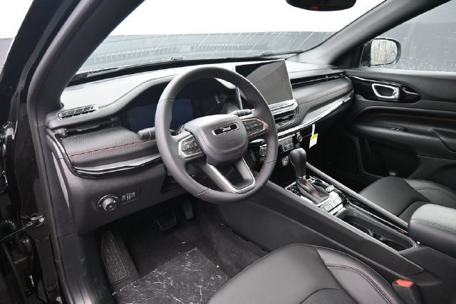 New 2026 Jeep Compass Trailhawk AWD/4WD image 13