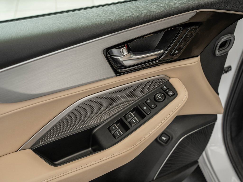 Certified 2023 Acura MDX SH-AWD w/ Technology Package image 17