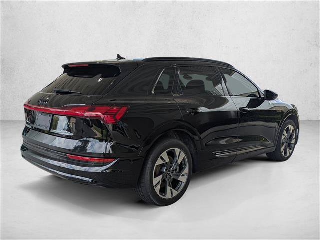 Used 2021 Audi e-tron Premium w/ Convenience Plus Package AWD/4WD image 5