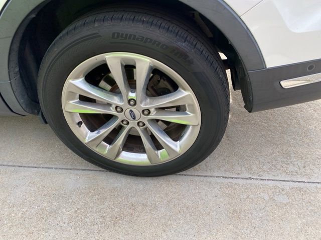 Used 2018 Ford Explorer Limited w/ Equipment Group 301A image 12