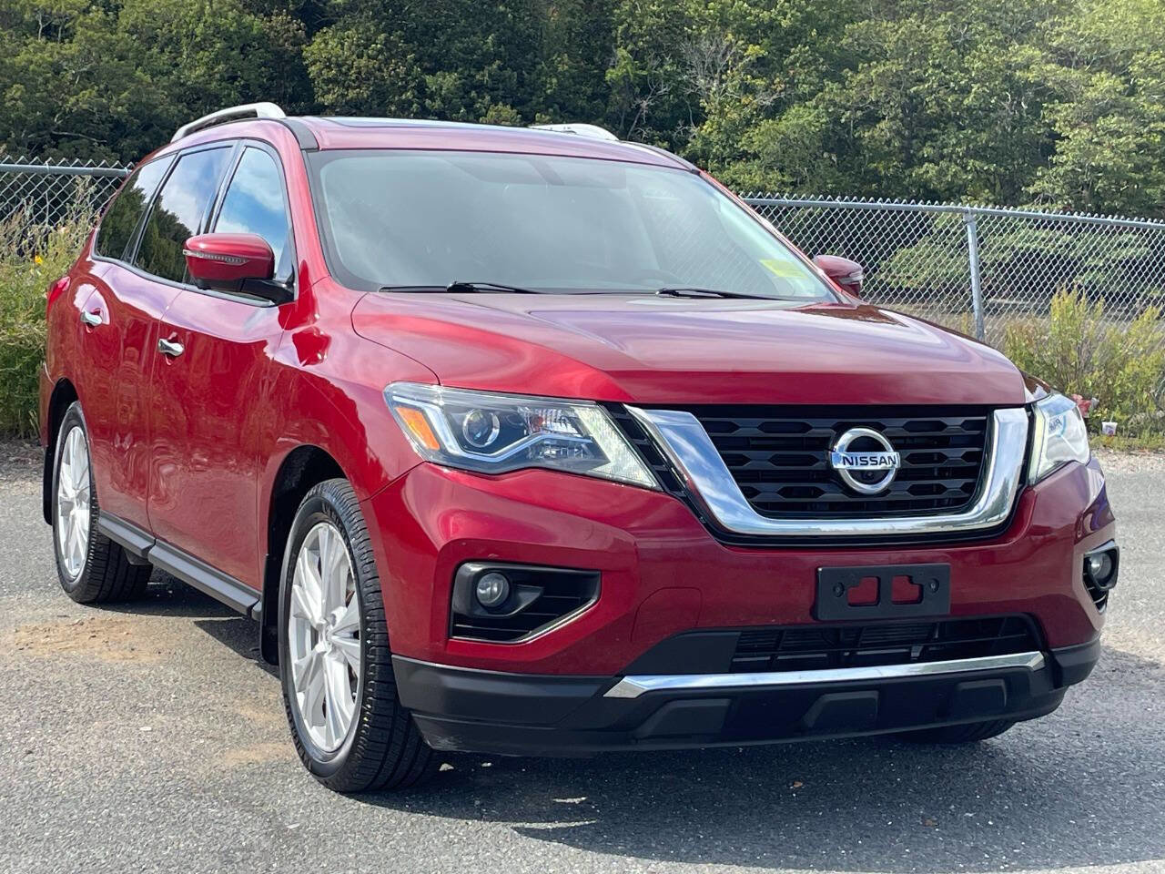 Used 2019 Nissan Pathfinder SL w/ SL Premium Package