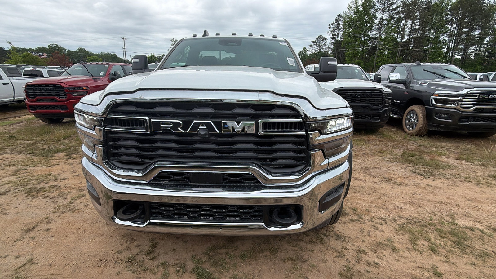 New 2026 RAM 4500 Tradesman w/ Chrome Appearance Group AWD/4WD image 3