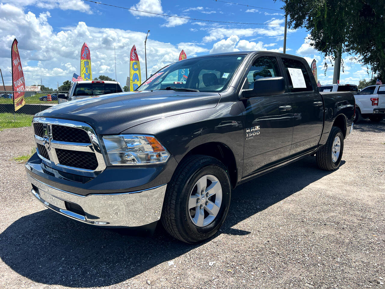Used 2022 RAM 1500 Classic SLT image 7