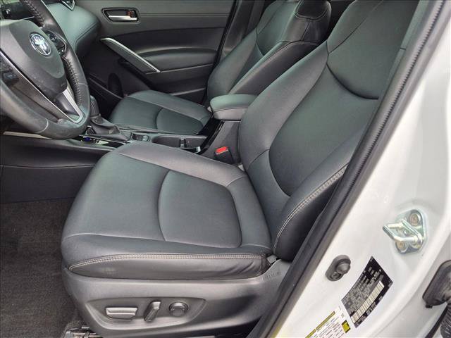 Used 2023 Toyota Corolla Cross XLE AWD/4WD image 15