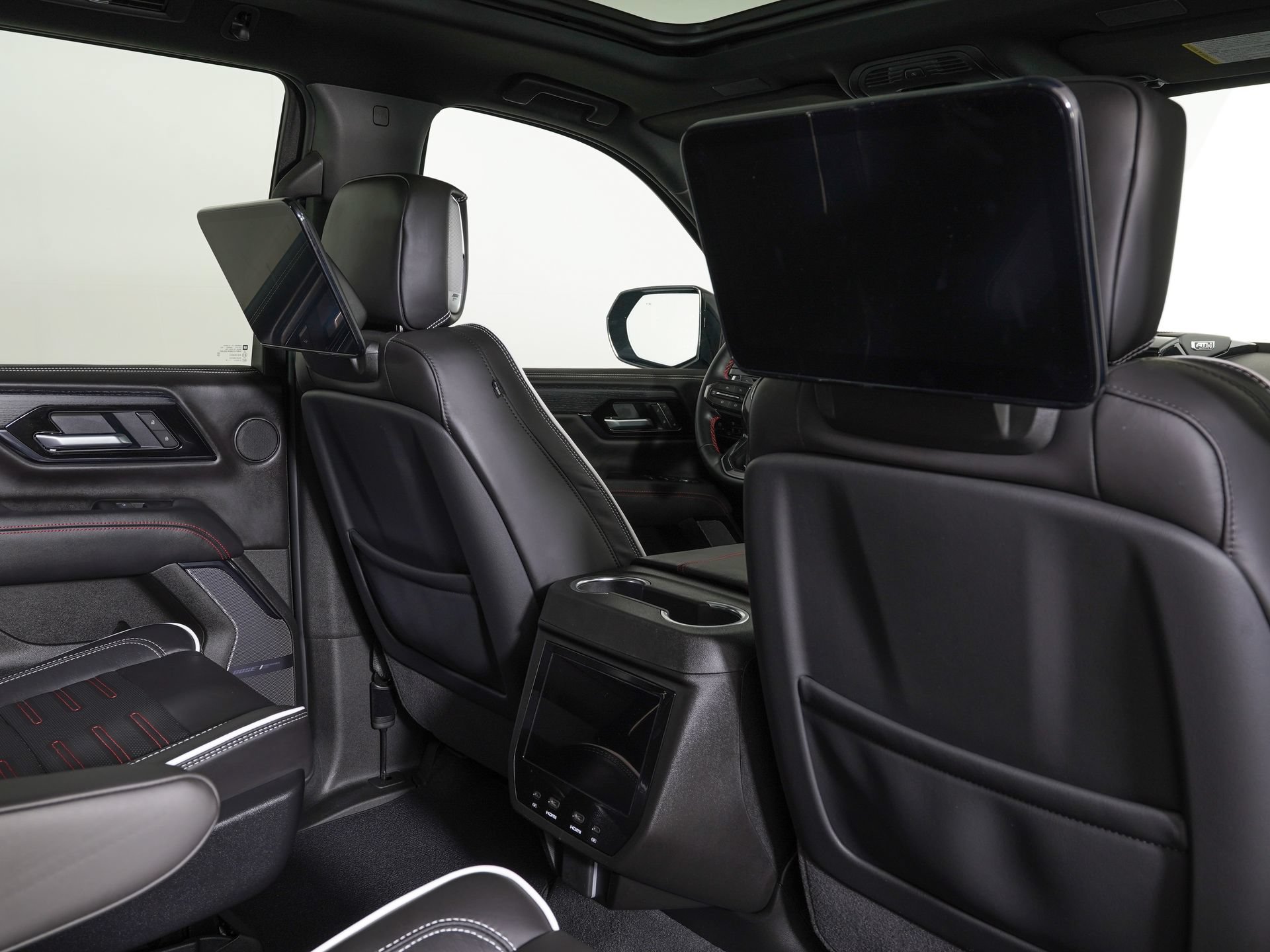 Used 2026 GMC Yukon AT4 Ultimate AWD/4WD image 11