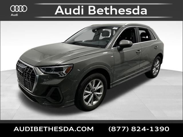 Certified 2025 Audi Q3 2.0T Premium w/ Convenience Package AWD/4WD image 3