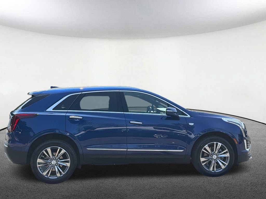 Certified 2025 Cadillac XT5 Premium Luxury w/ Technology Package AWD/4WD image 21