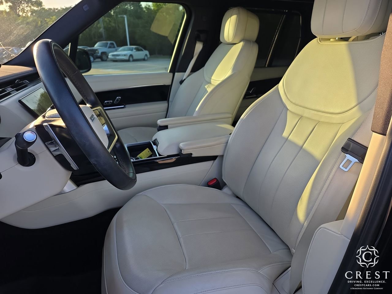 Used 2023 Land Rover Range Rover SE AWD/4WD image 6