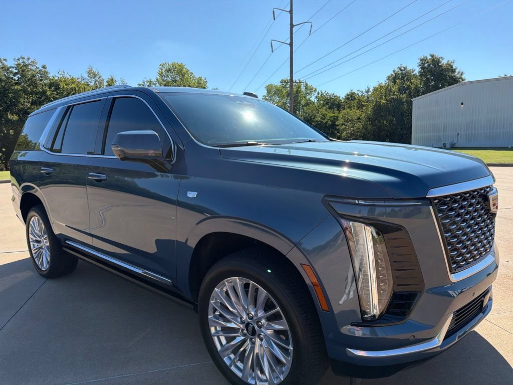 Certified 2026 Cadillac Escalade Luxury AWD/4WD image 15