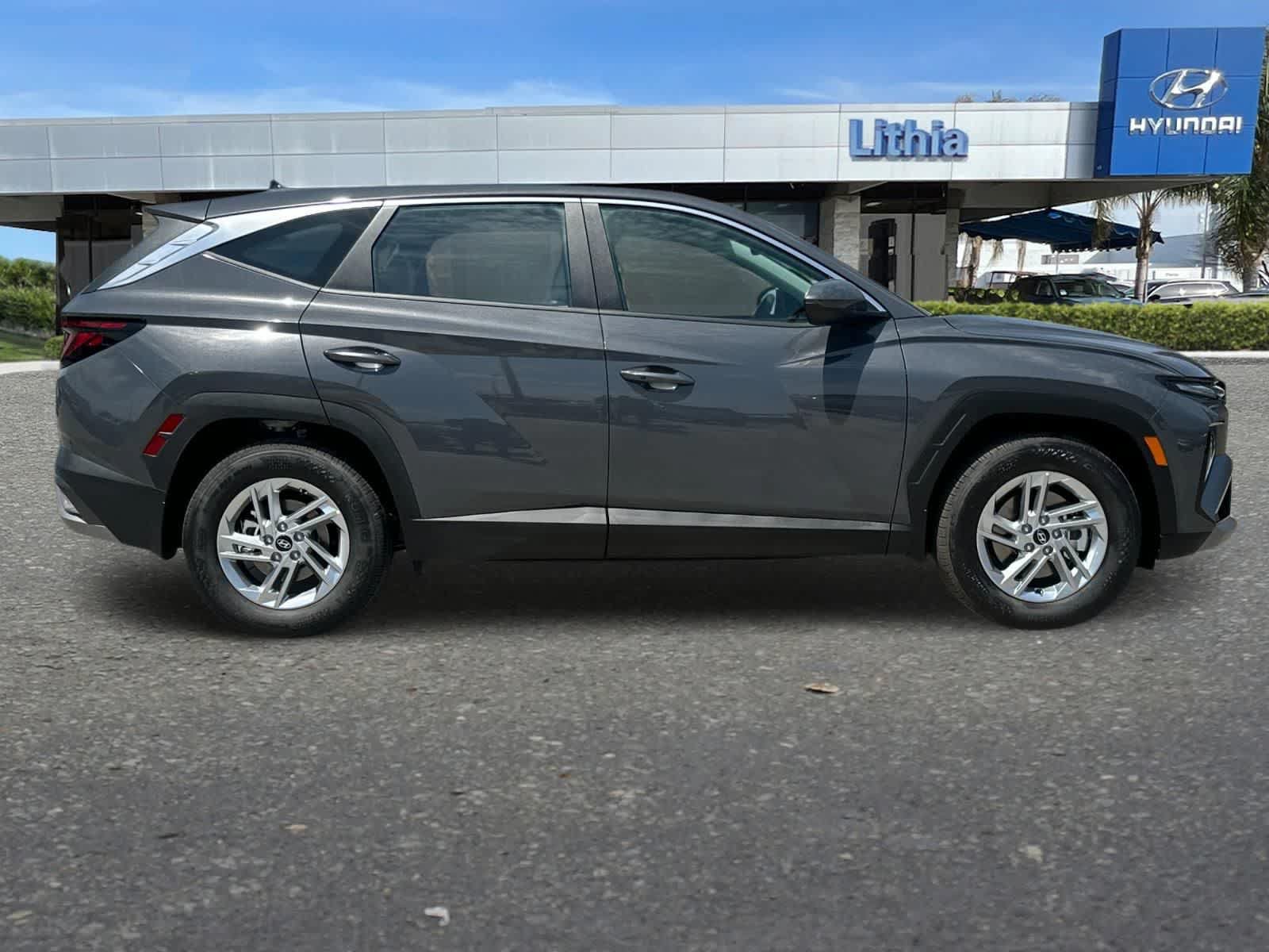 New 2026 Hyundai Tucson SE FWD image 8