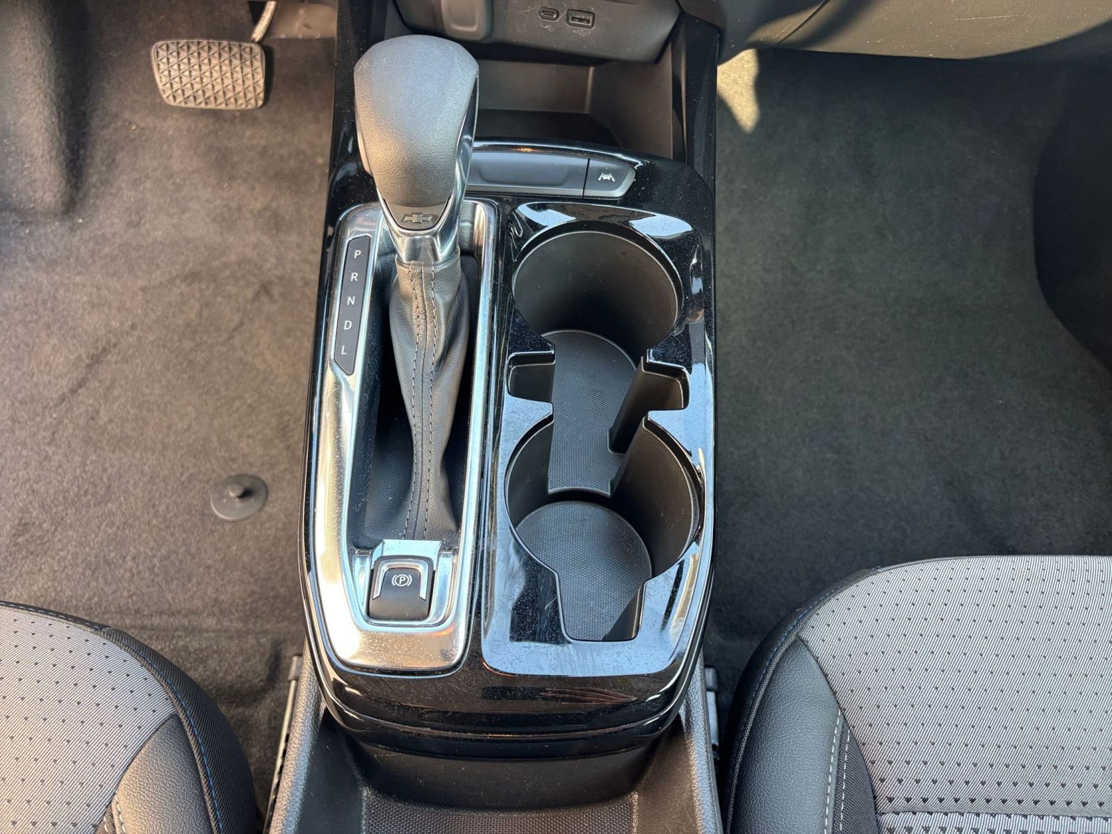 Used 2025 Chevrolet Trax LT image 46