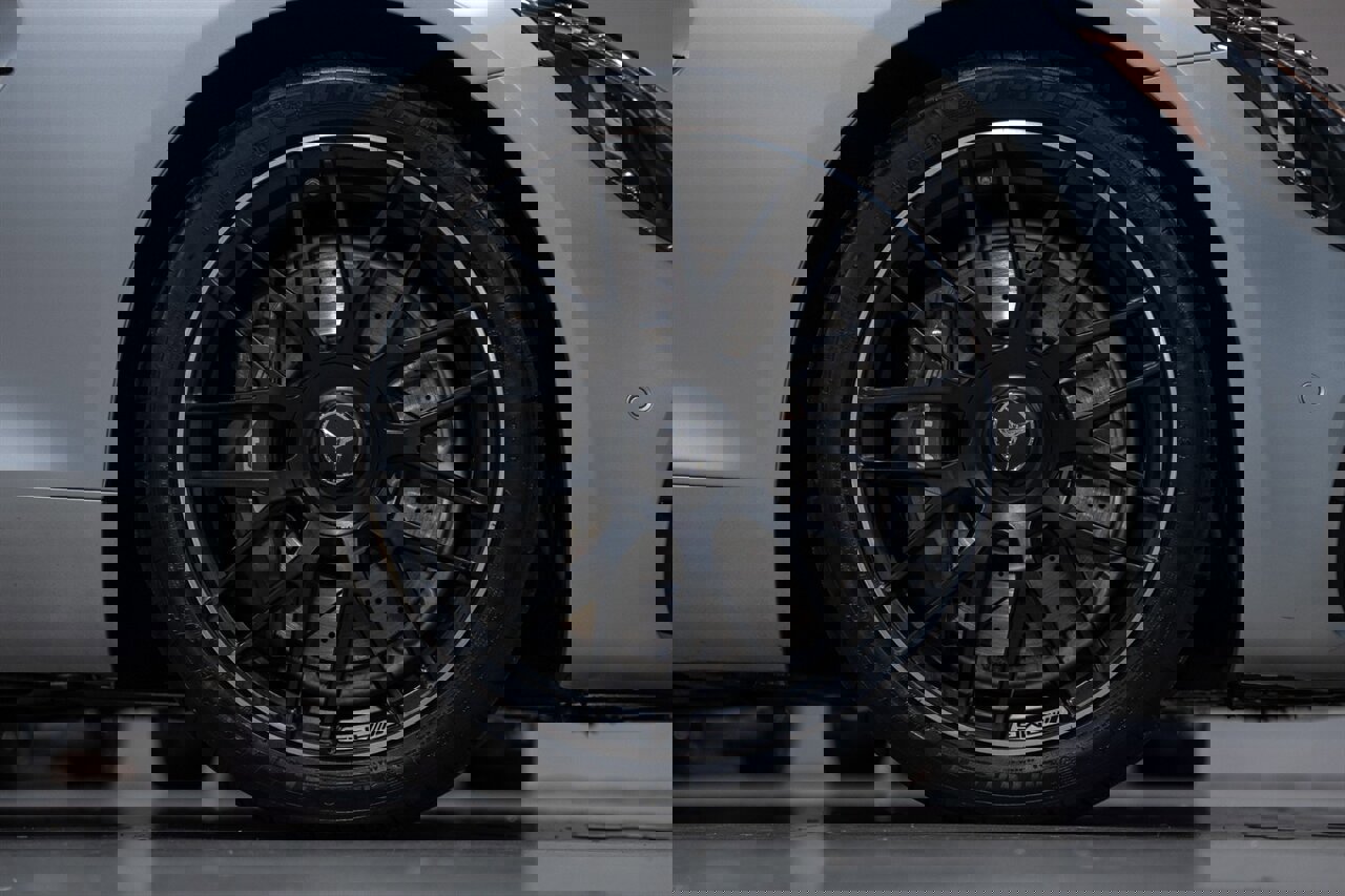 Used 2019 Mercedes-Benz AMG GT Roadster image 16