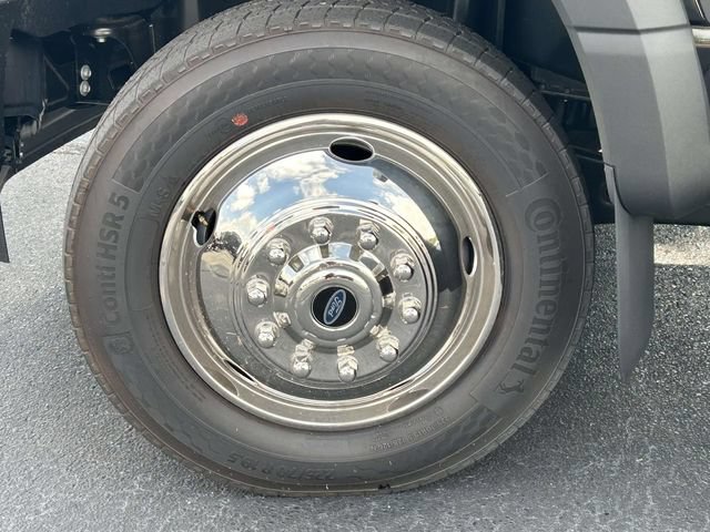 New 2026 Ford F550 2WD Regular Cab Super Duty image 9