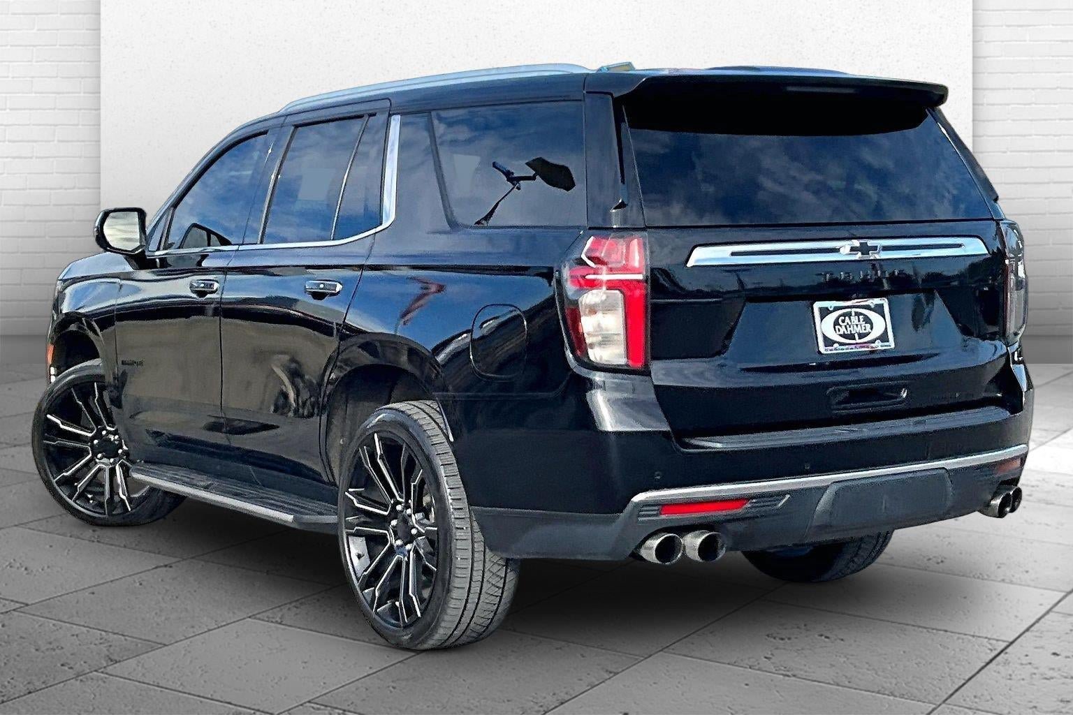 Used 2021 Chevrolet Tahoe Premier w/ Premium Package AWD/4WD image 10