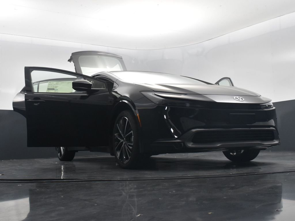 Used 2024 Toyota Prius Limited w/ Limited Premium Package image 33