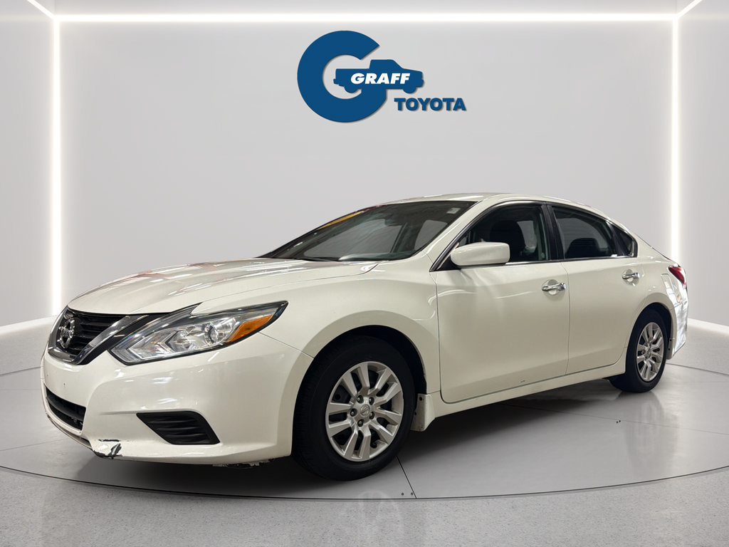 Used 2017 Nissan Altima 2.5 S w/ Power Driver Seat Package FWD image 2