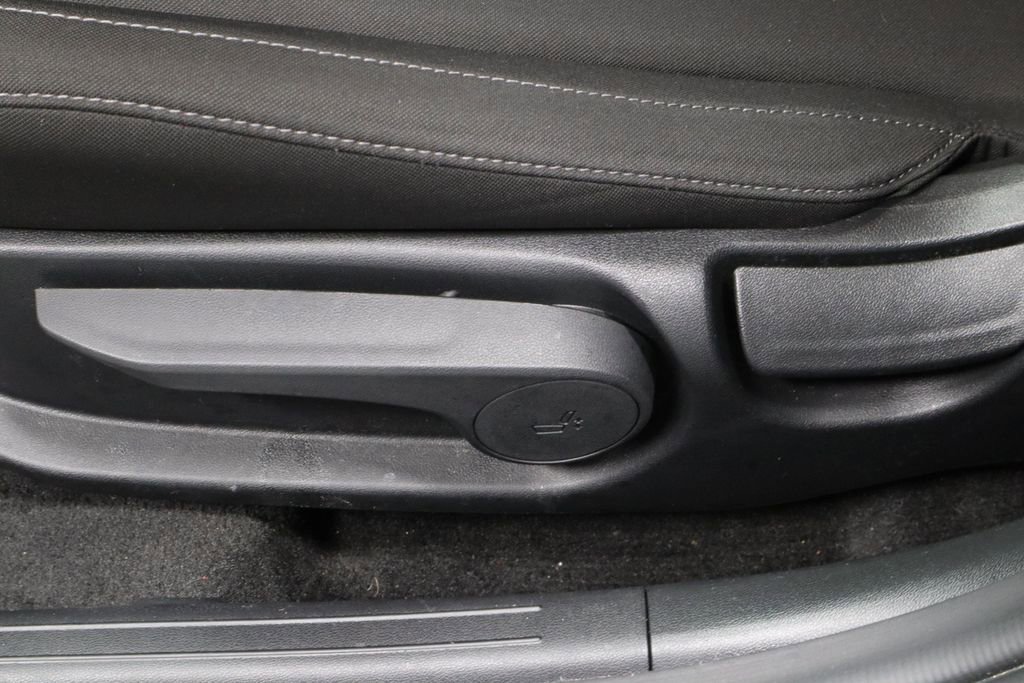 Certified 2024 Hyundai Elantra SEL image 26