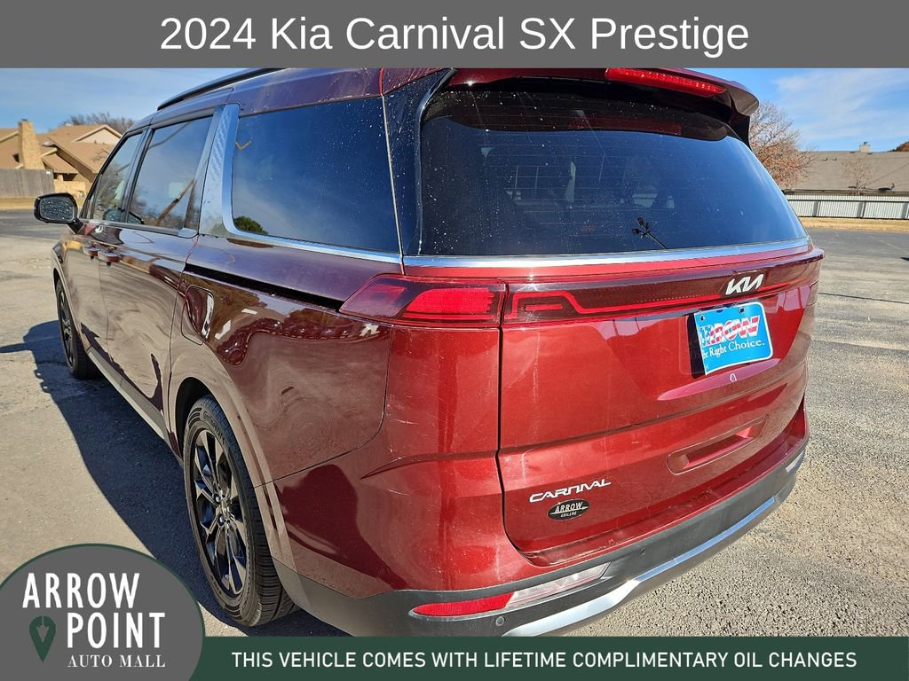 Used 2024 Kia Carnival SX Prestige image 9