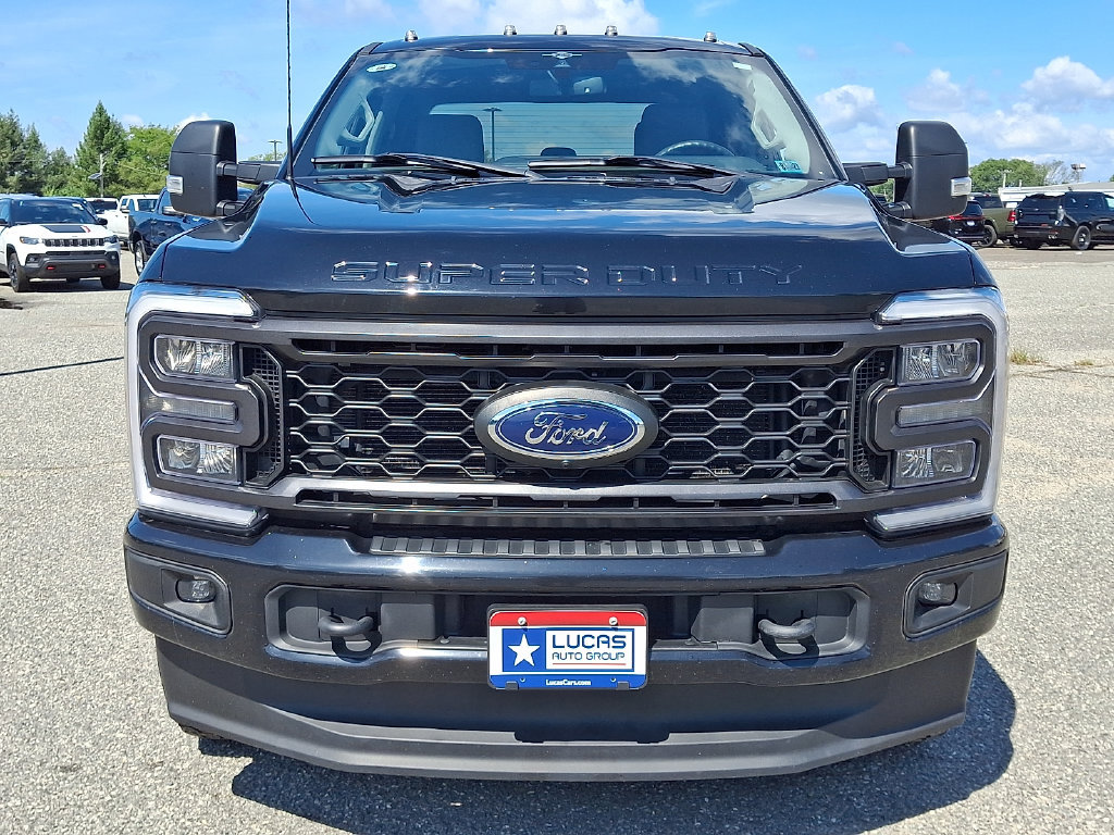 Used 2023 Ford F250 XLT w/ XLT Premium Package AWD/4WD image 4