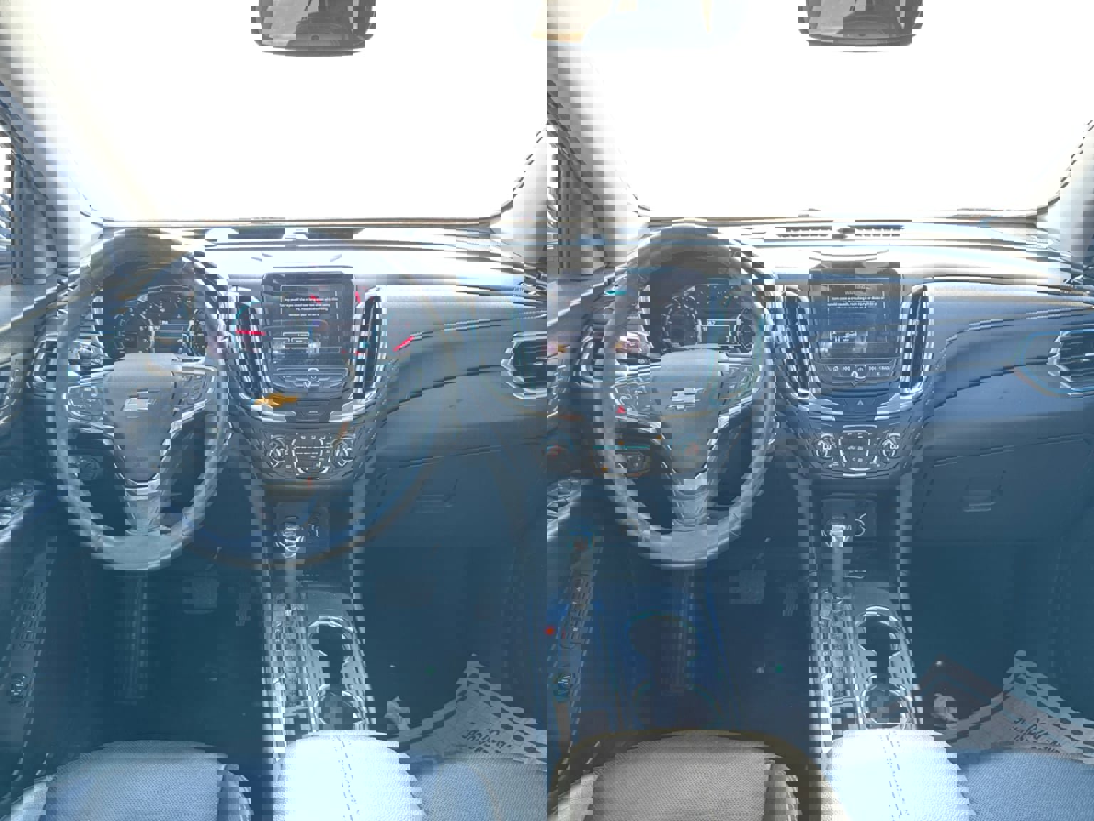 Used 2018 Chevrolet Equinox Premier image 12