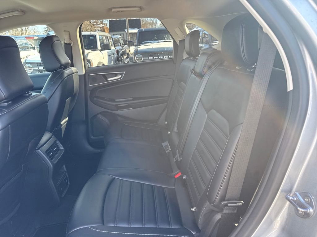 Used 2024 Ford Edge SEL w/ Convenience Package image 15