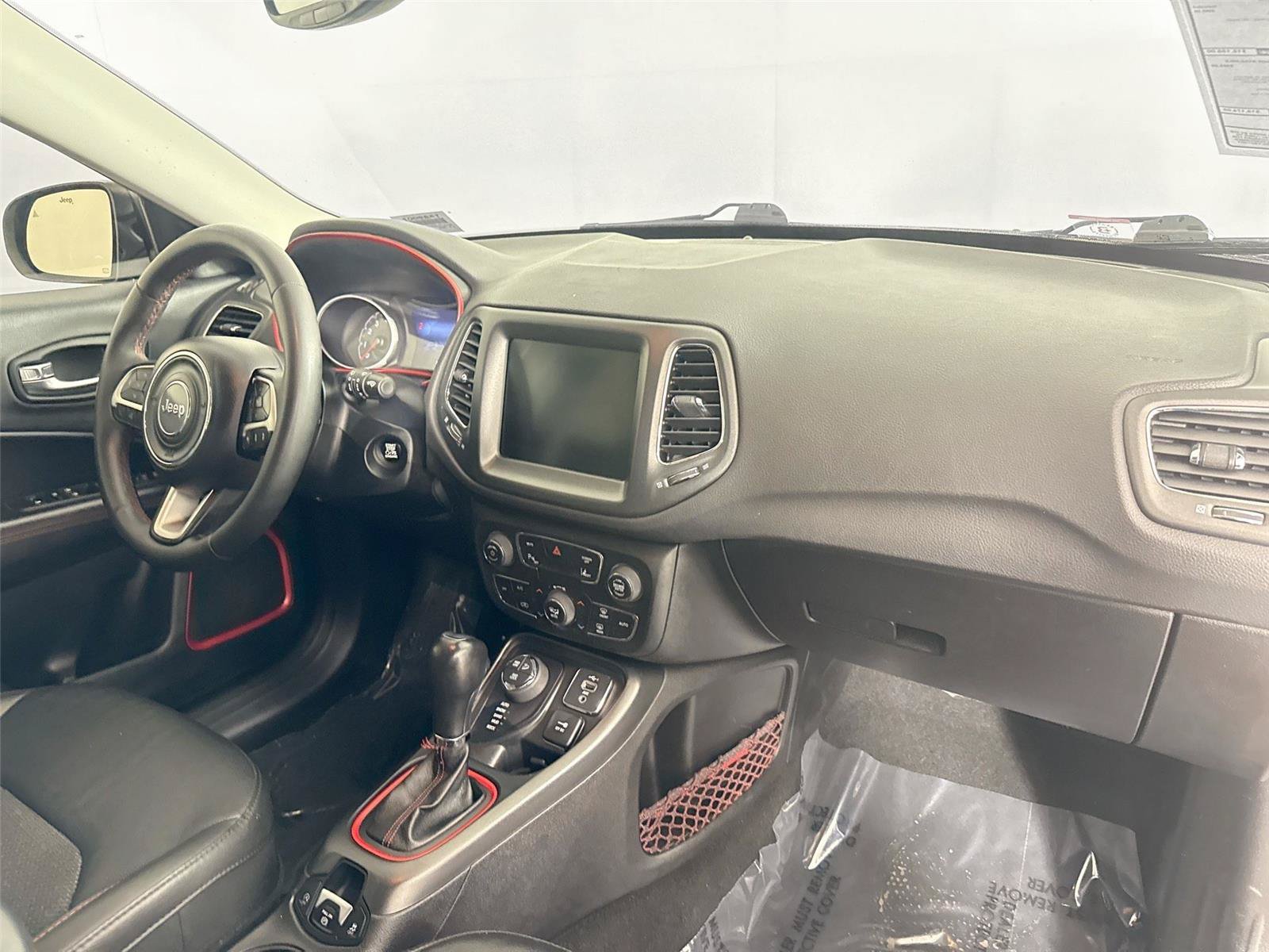 Used 2021 Jeep Compass Trailhawk AWD/4WD image 41