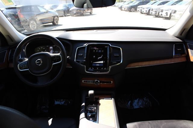 Certified 2022 Volvo XC90 T8 Inscription Expression AWD/4WD image 22