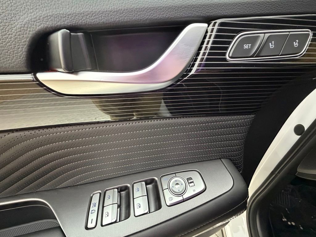 Certified 2025 Hyundai Palisade Calligraphy image 27