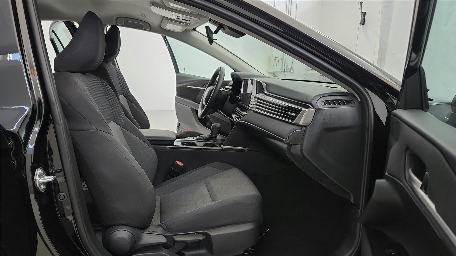 Certified 2025 Toyota Camry LE image 17