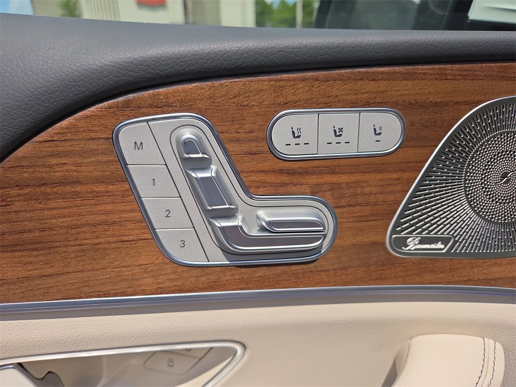 New 2025 Mercedes-Benz GLS 450 4MATIC image 11