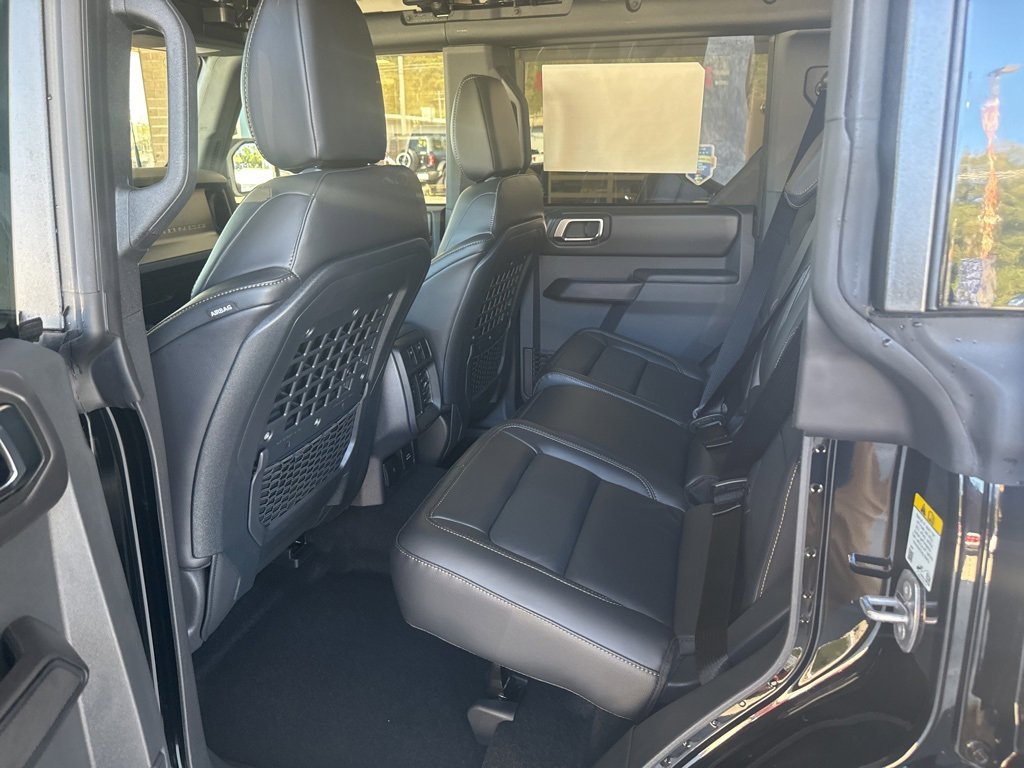 New 2025 Ford Bronco Badlands image 18