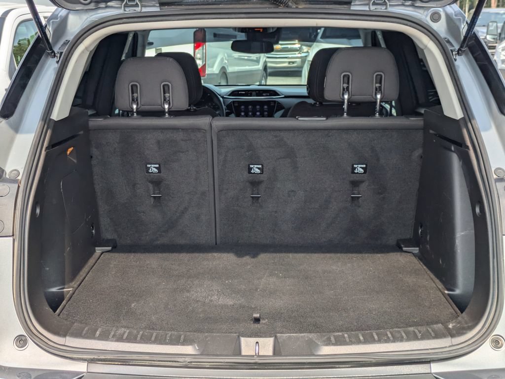 Used 2022 Chevrolet TrailBlazer LT w/ Convenience Package FWD image 14