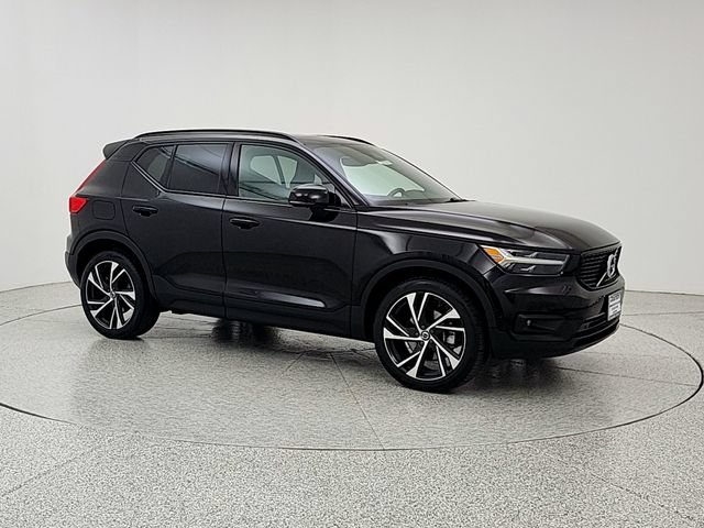 Used 2019 Volvo XC40 T5 R-Design AWD/4WD image 3