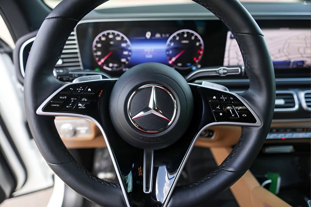 Used 2025 Mercedes-Benz GLE 450 4MATIC image 12