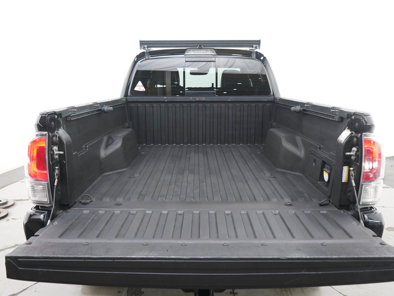 Used 2021 Toyota Tacoma TRD Off-Road AWD/4WD image 16