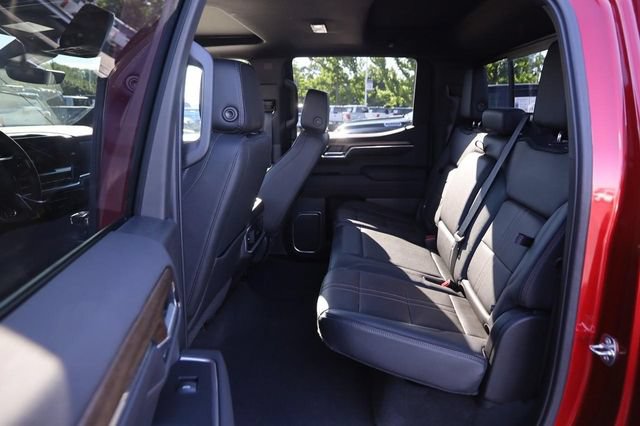 Used 2023 Chevrolet Silverado 1500 High Country w/ High Country Premium Package AWD/4WD image 10