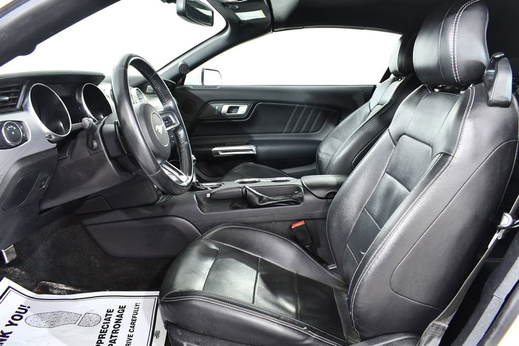 Used 2018 Ford Mustang Premium image 6