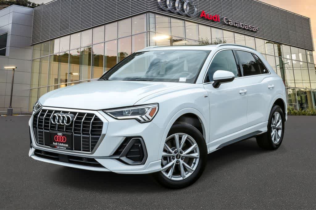 Used 2023 Audi Q3 2.0T Premium w/ Convenience Package