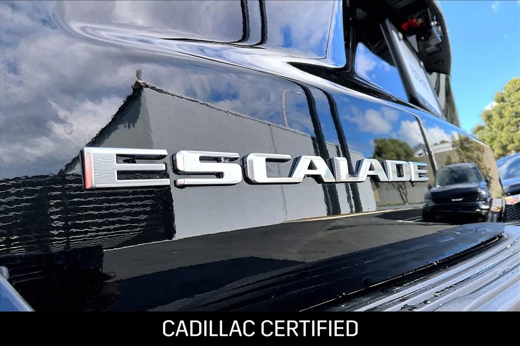 Certified 2025 Cadillac Escalade ESV Premium Luxury RWD image 31