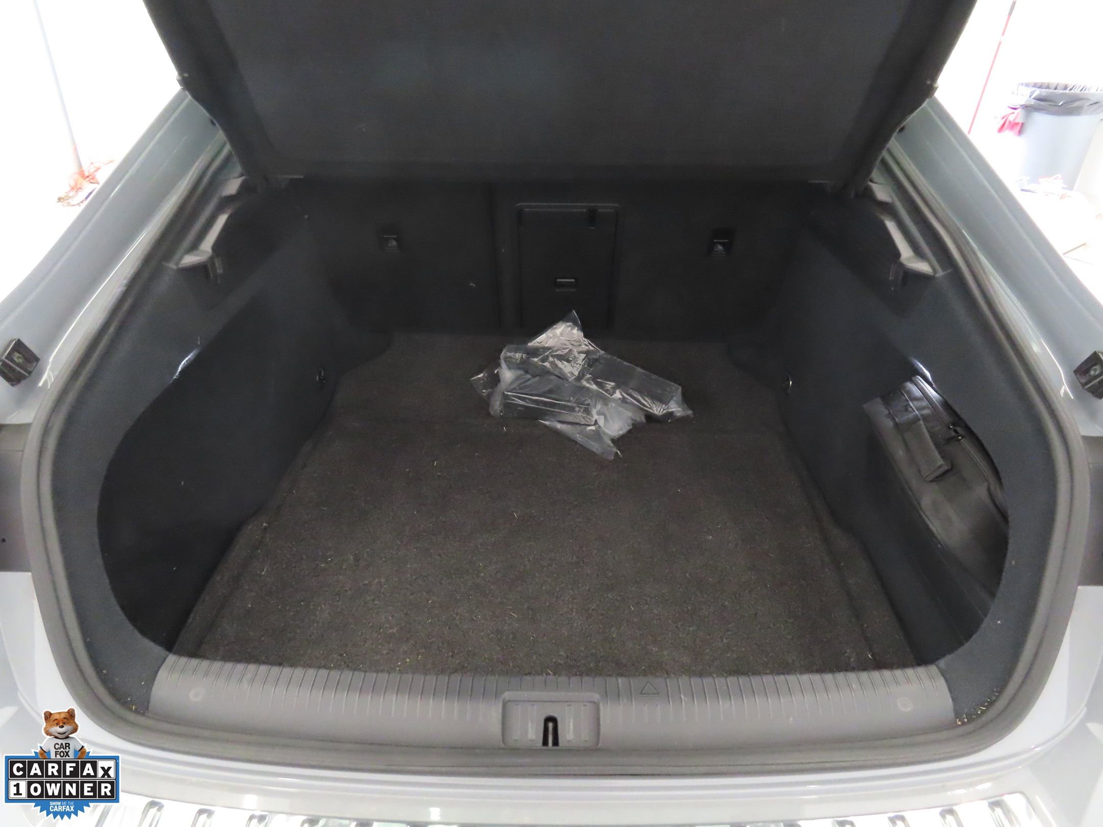 Used 2023 Volkswagen Arteon SE w/ Arteon MDO Package FWD image 24