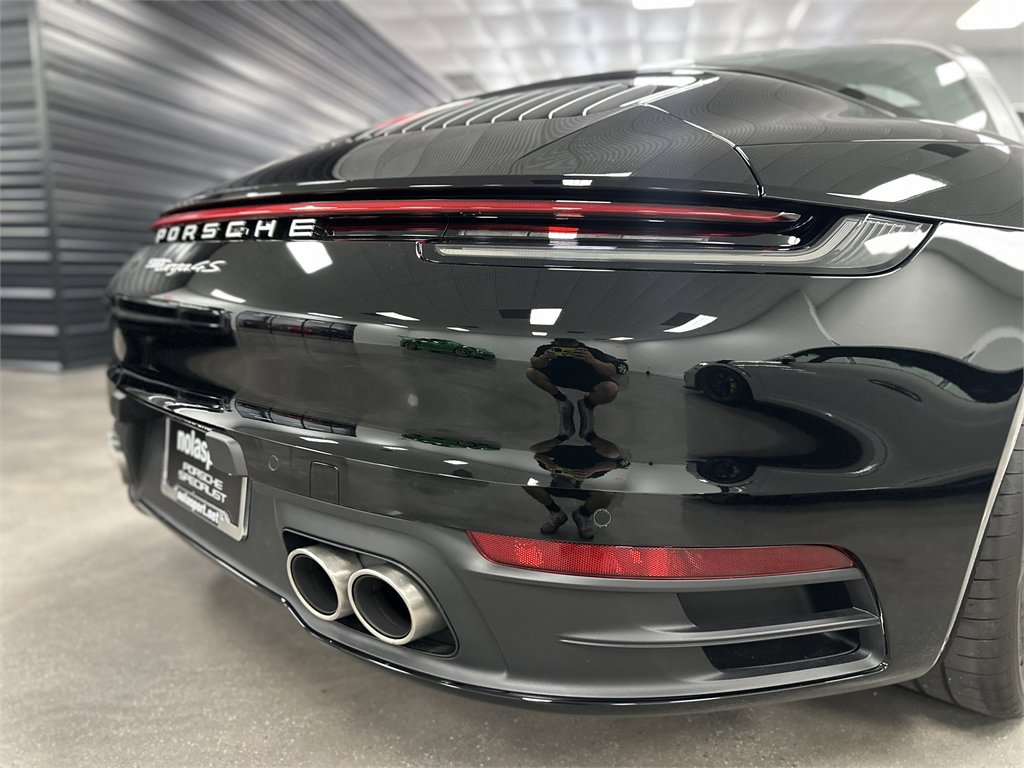 Used 2024 Porsche 911 AWD/4WD image 22