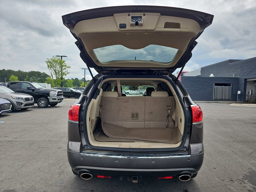Used 2011 Buick Enclave CXL w/ Trailering Provision Package FWD image 18