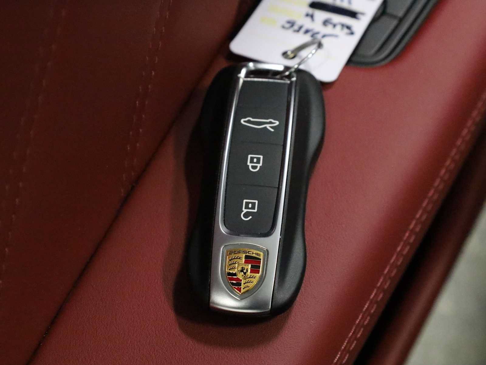Certified 2026 Porsche 911 Carrera 4 GTS AWD/4WD image 42