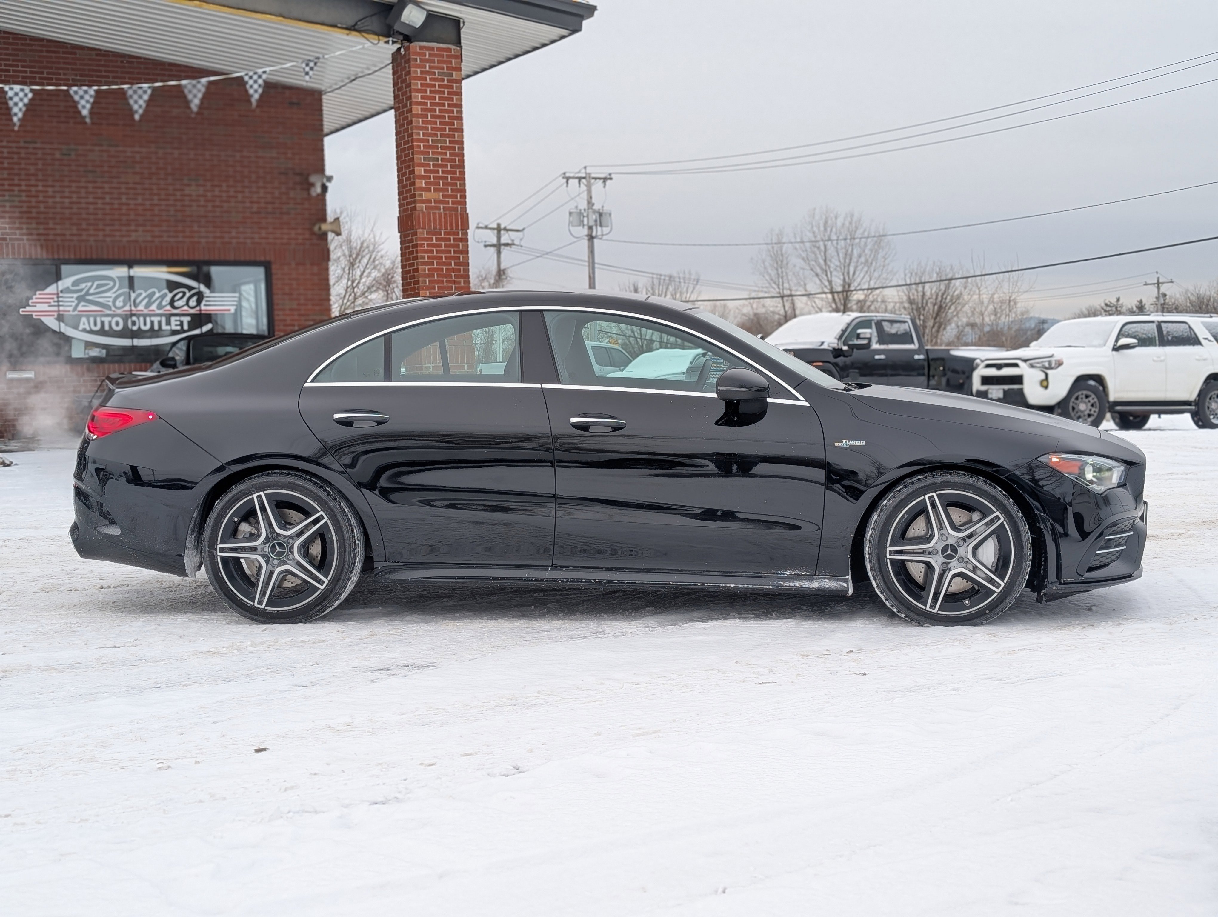 Used 2022 Mercedes-Benz CLA 35 AMG 4MATIC image 12